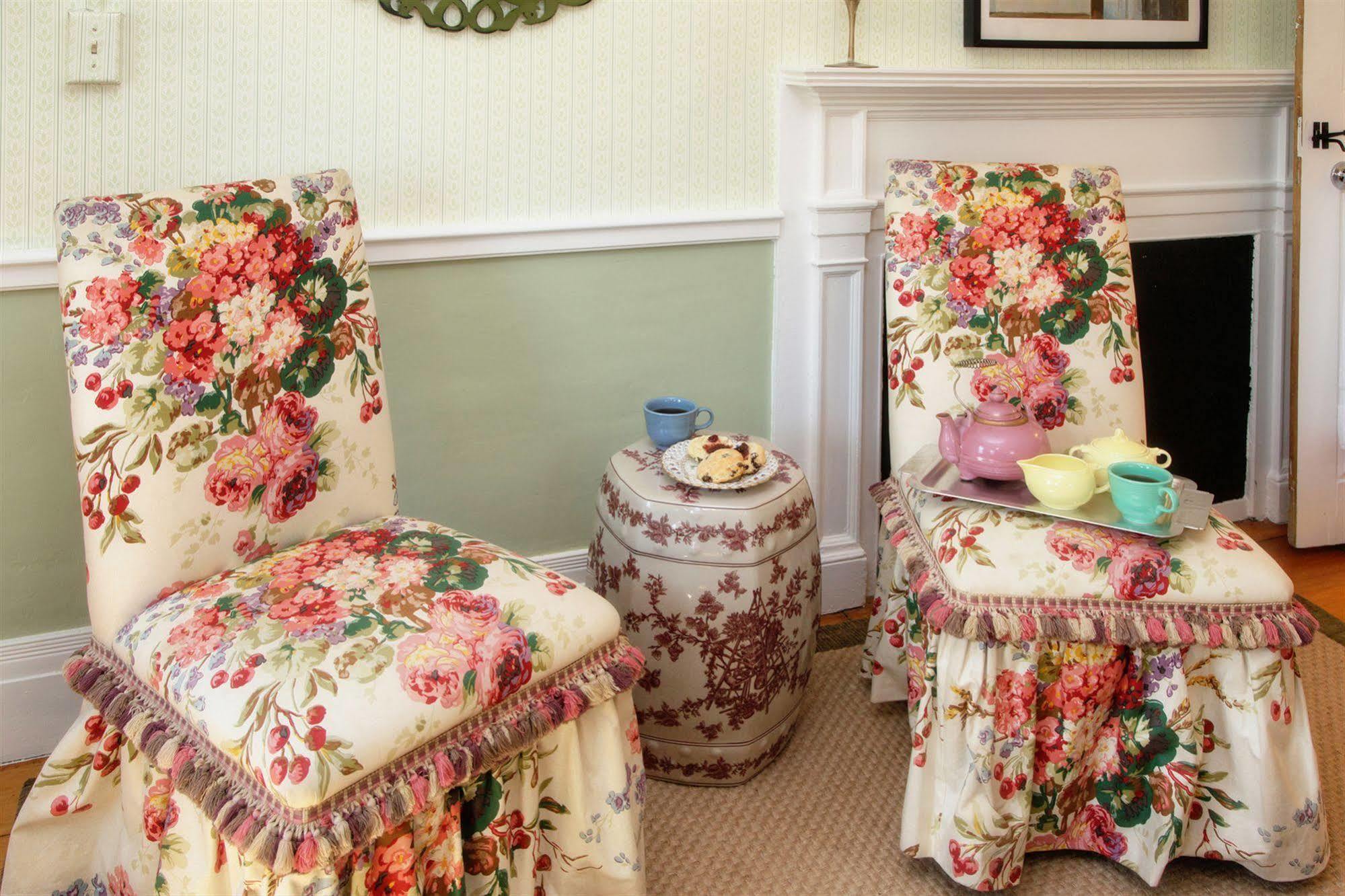 The Inn At Yarmouth Port (Adults Only) Buitenkant foto