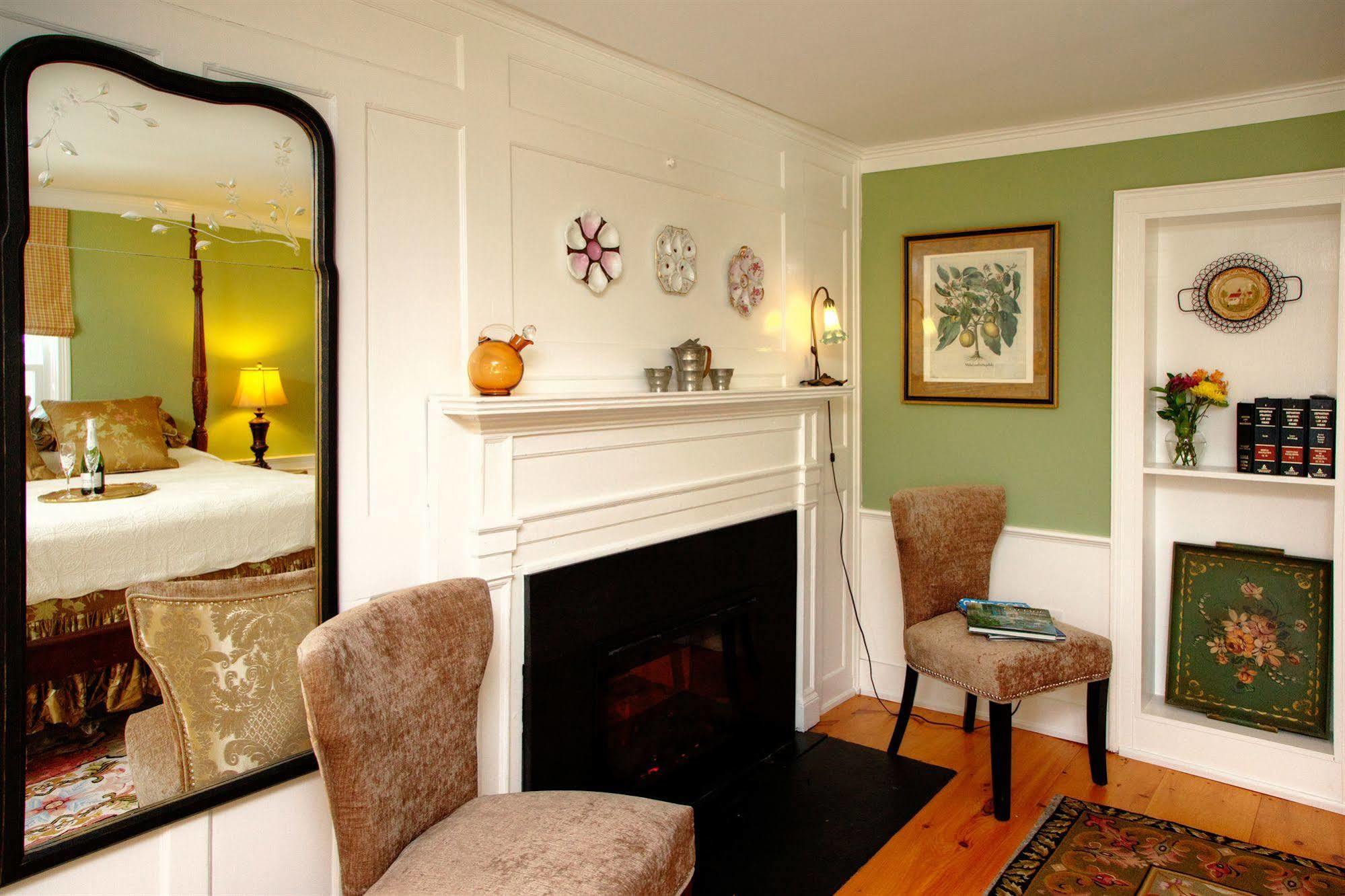 The Inn At Yarmouth Port (Adults Only) Buitenkant foto