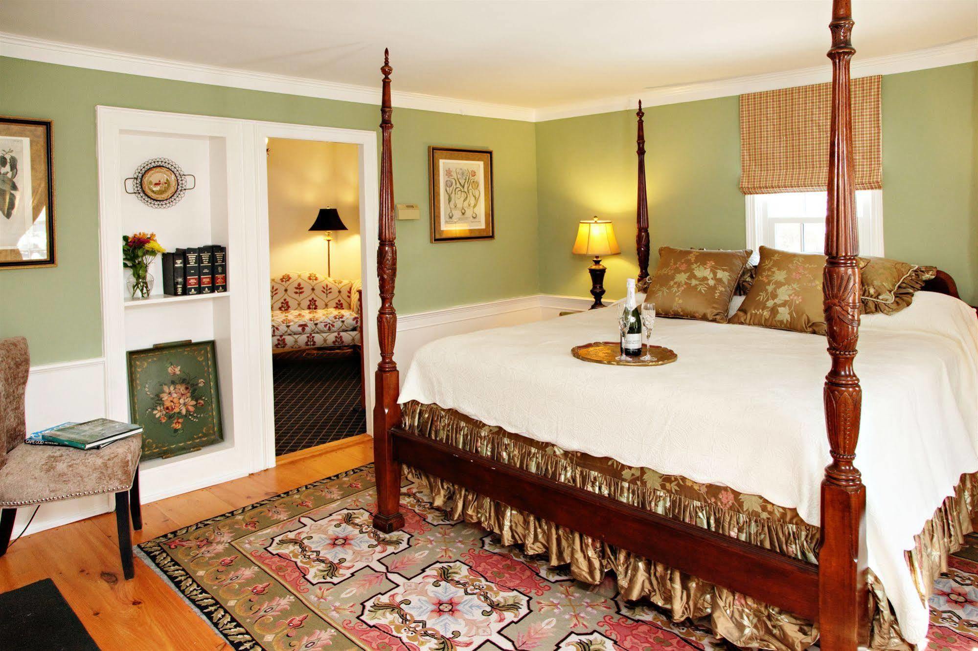 The Inn At Yarmouth Port (Adults Only) Buitenkant foto