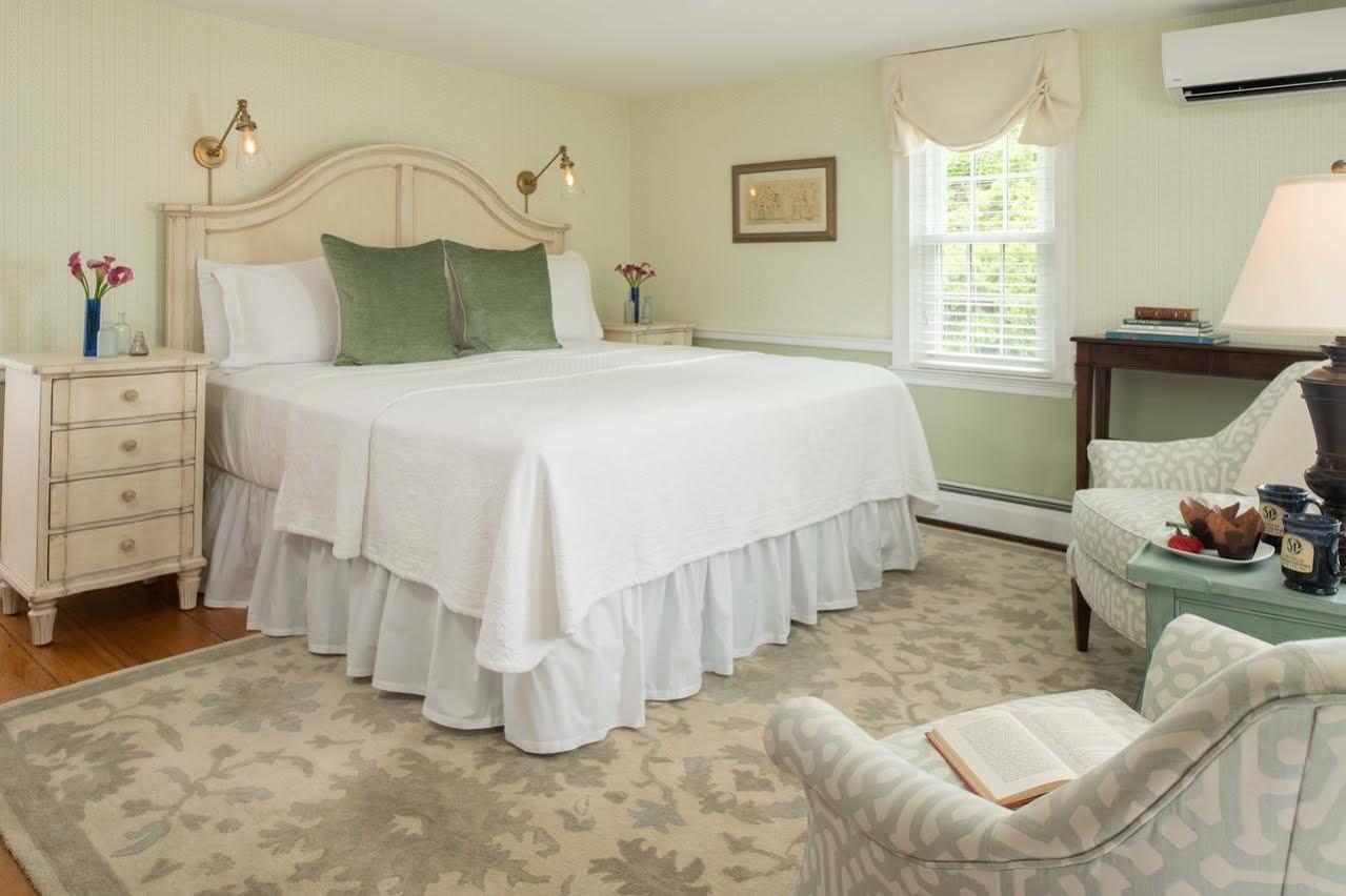 The Inn At Yarmouth Port (Adults Only) Buitenkant foto