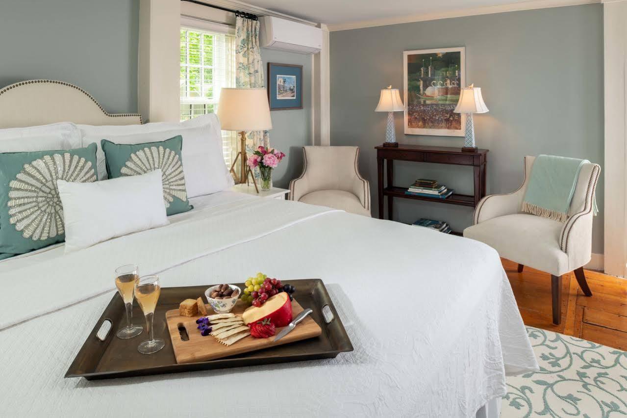 The Inn At Yarmouth Port (Adults Only) Buitenkant foto